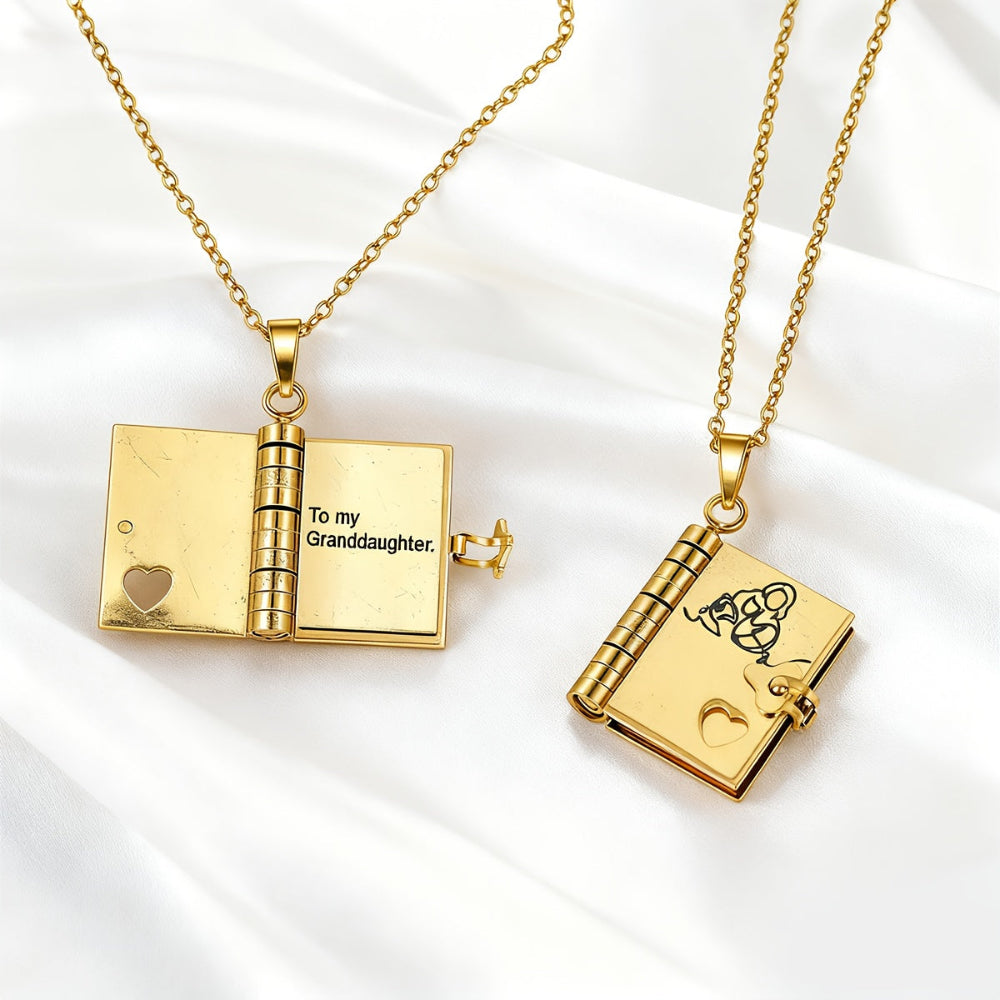 Collier Femme Médaillon Grave Livre Cadeau Maman Fille