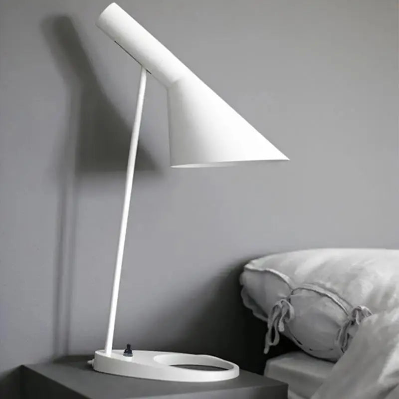 Lampe de Bureau Élégante en Laqué