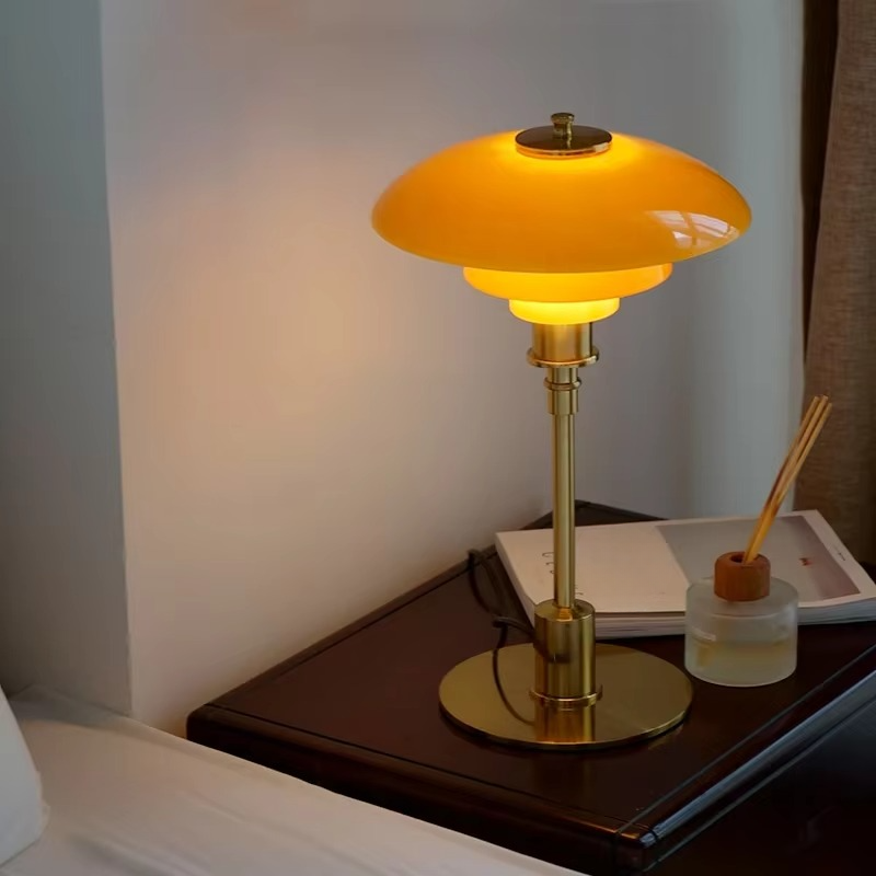 Lampe de Table Dorée Verre Design Nordique