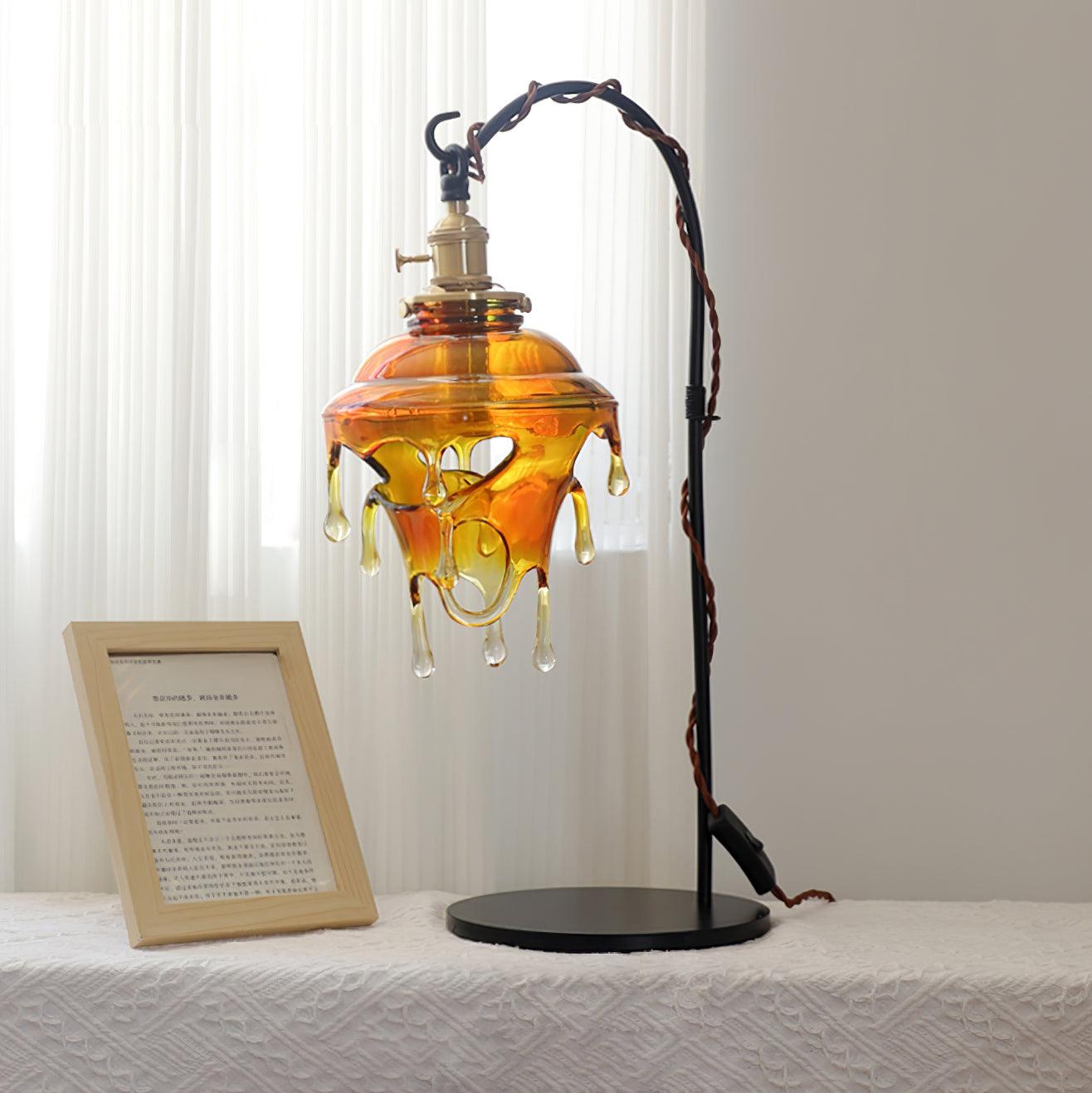 Lampe de Table en Résine Élégante et Naturelle