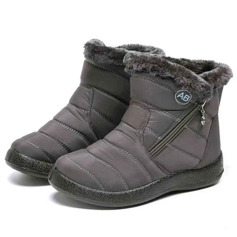 Bottes Hivernales Douillettes et Imperméables avec Fourrure