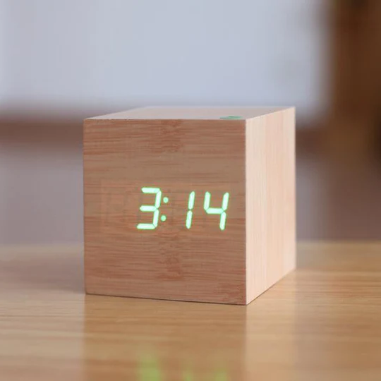 Horloge Numérique Bois Écran LED
