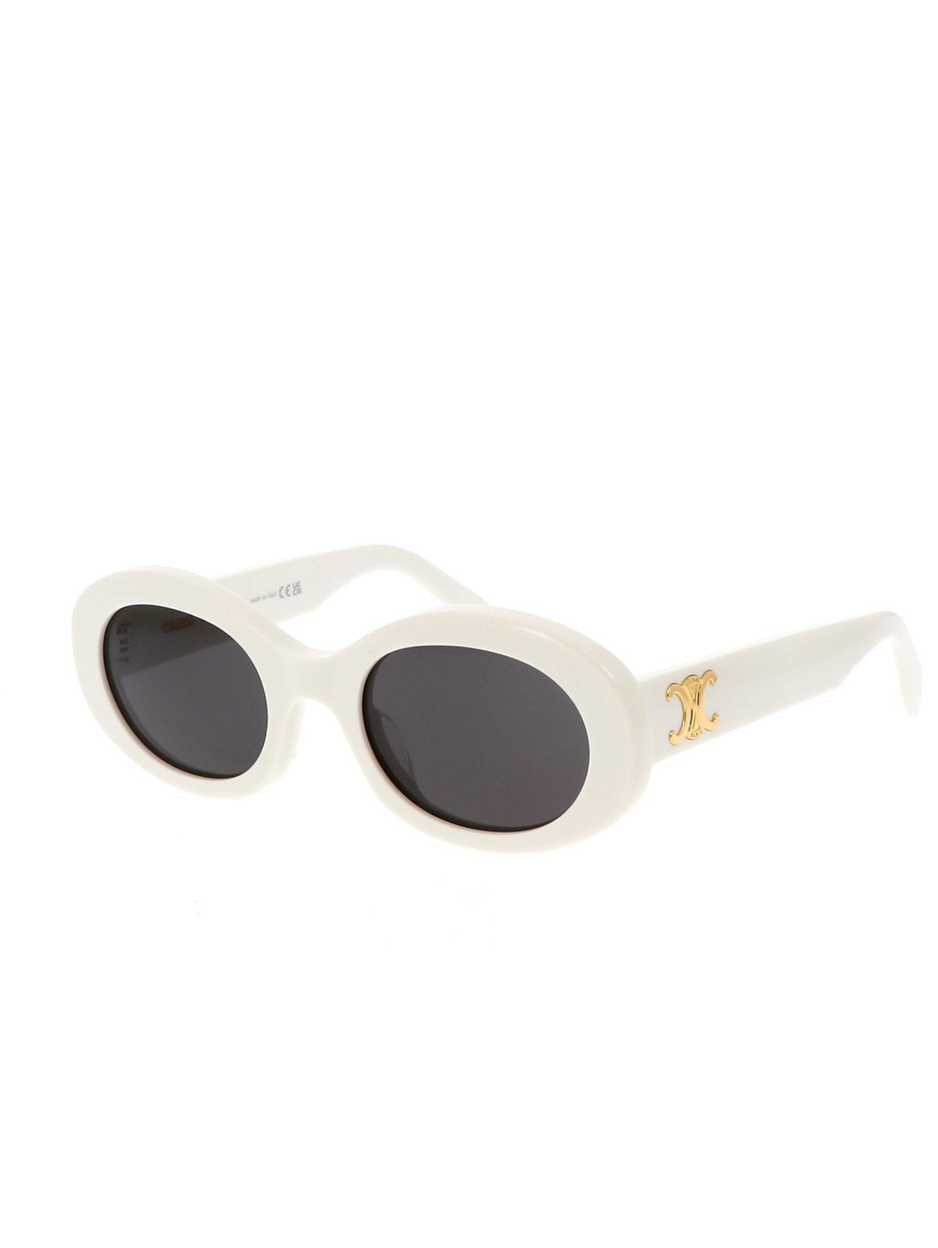 Lunettes de soleil ovales tendance pour un look décontracté