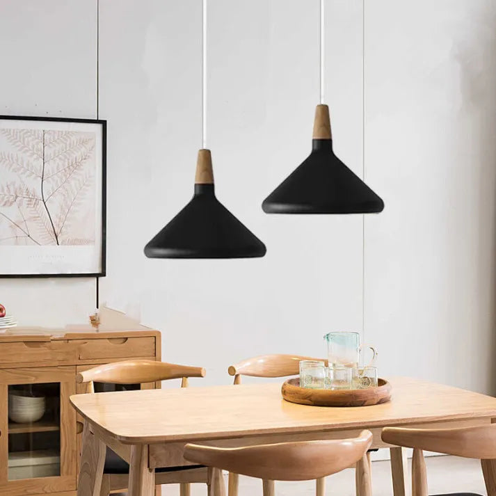 Lampe Suspension Originale - Aluminium et Bois au Style Chic et Contemporain