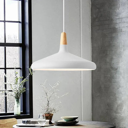 Lampe Suspension Originale - Aluminium et Bois au Style Chic et Contemporain