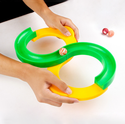 Jeu de Traçage Infinité - Balle Dynamique en Mouvement