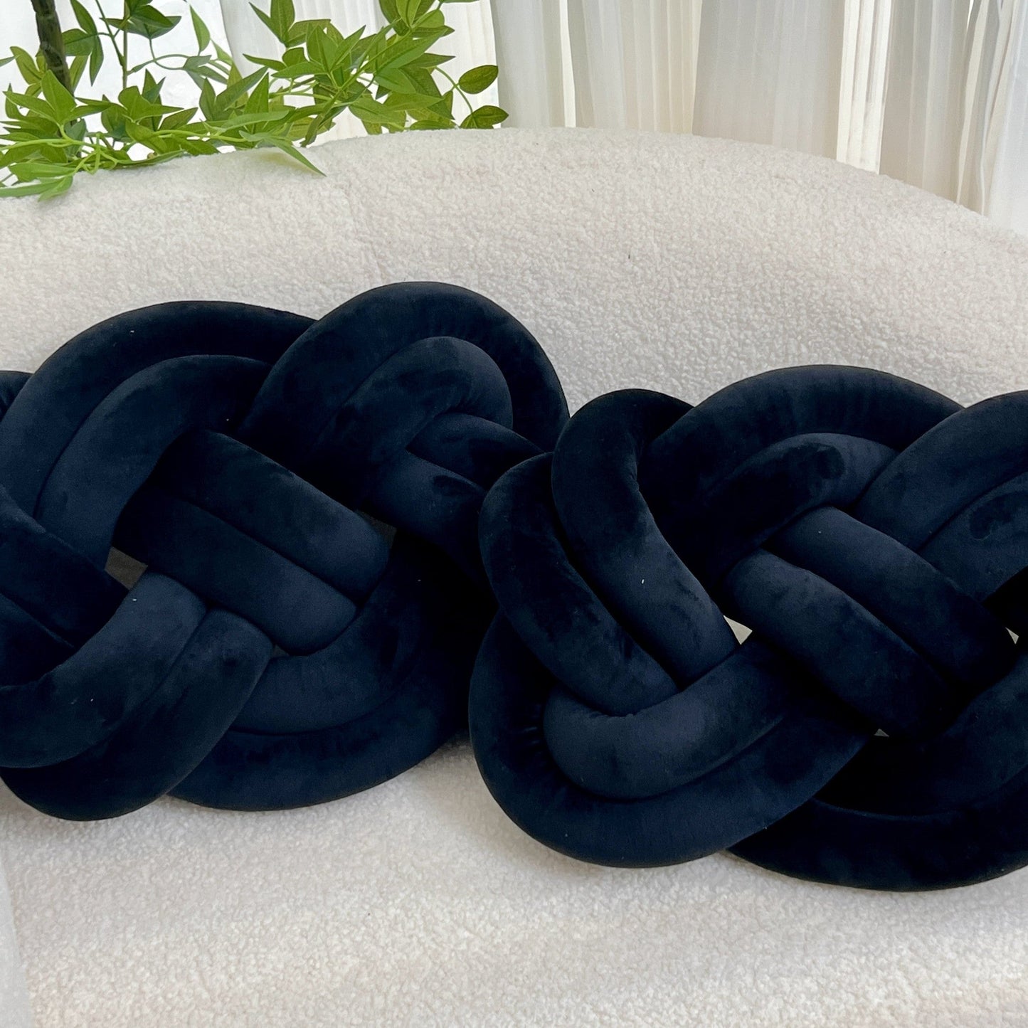 Coussins Mignons en Peluche pour Décorer Votre Maison