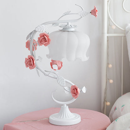 Lampe en Verre Romaine Élégante