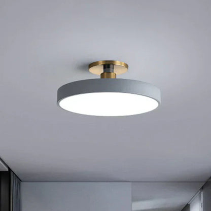 Luminaire Plafond LED Sobre et Élégant pour Intérieur