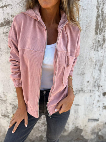 Veste à capuche zippée avec poche réversible ➡️ Parka à capuche zippée avec poches côté