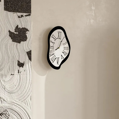 Horloge Murale Design Chiffres Romains Élégante