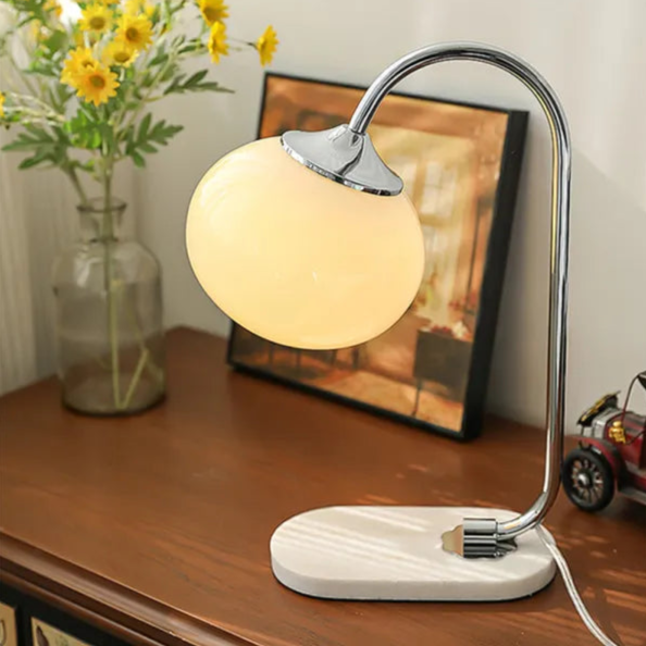 Lampe de Bureau Délicieuse - Style Élégant en Verre et Métal avec Lumière Chaude - Foivo