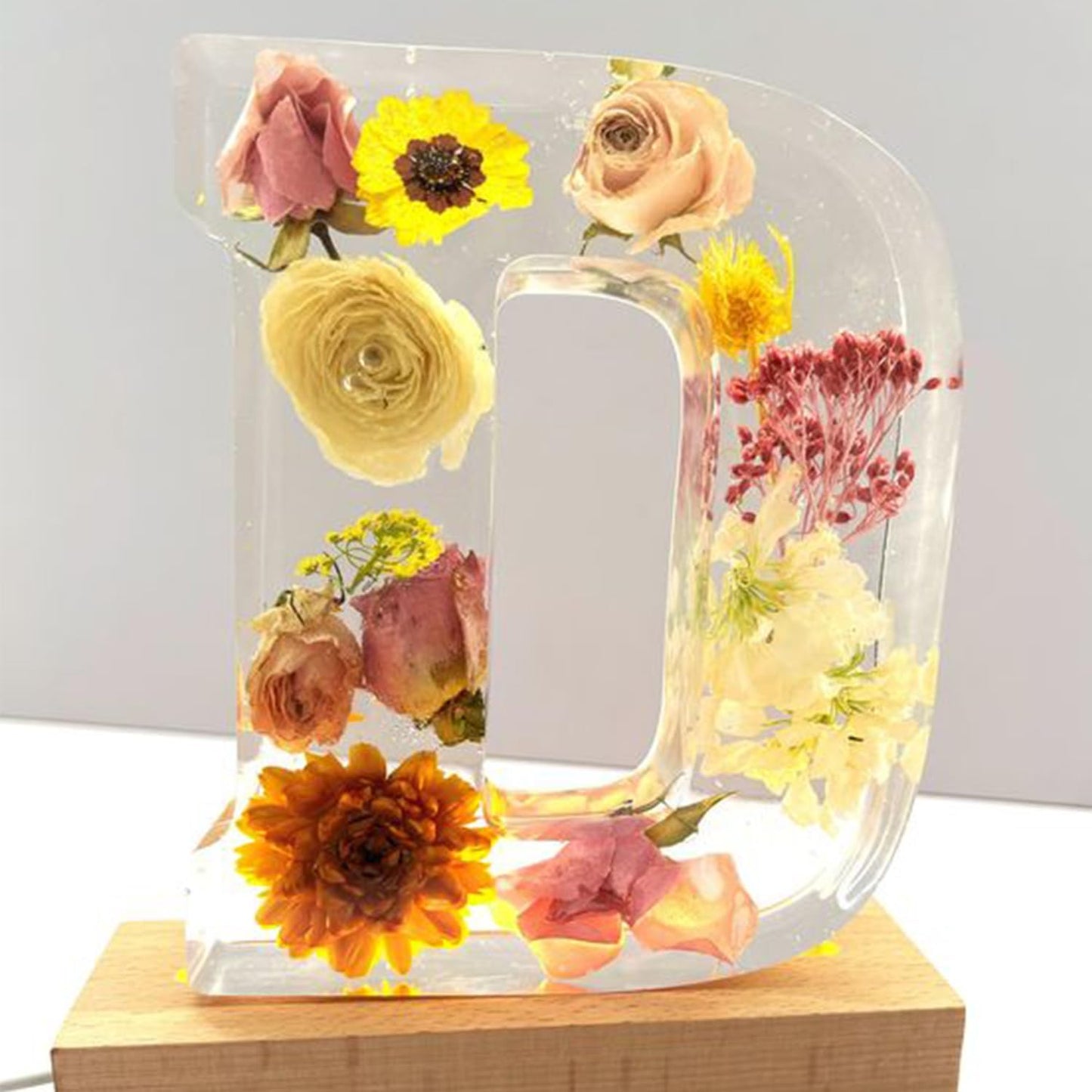 Lampe Résine Élégante aux Fleurs Séchées