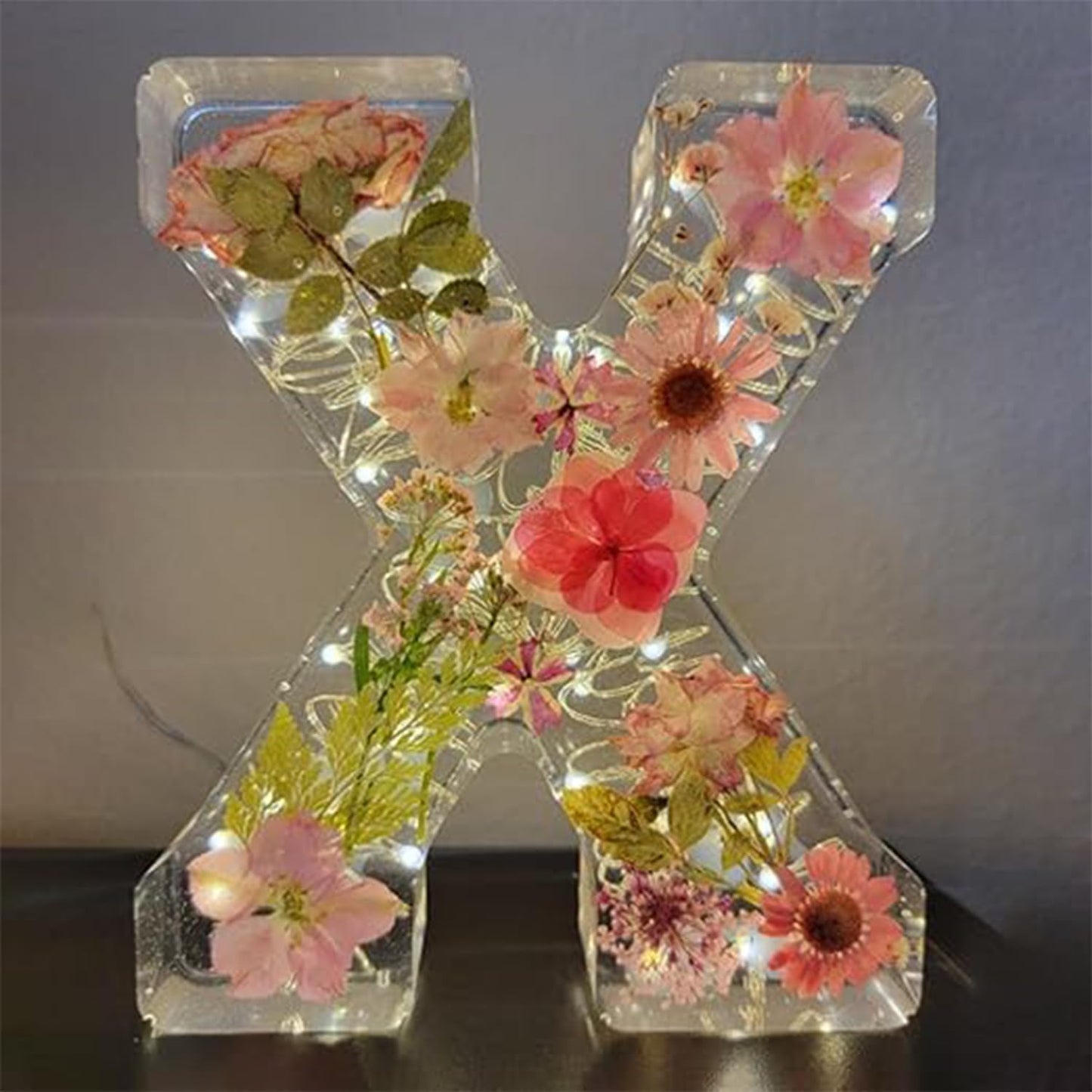 Lampe Résine Élégante aux Fleurs Séchées