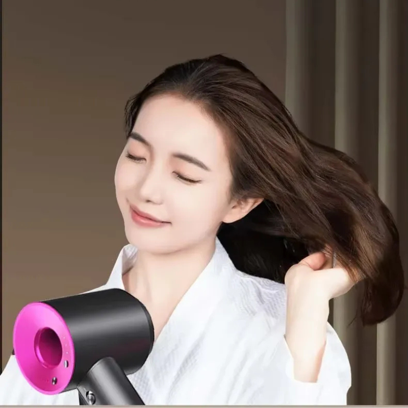 Sèche-cheveux Ions Avancé avec Buse - BlxckFR