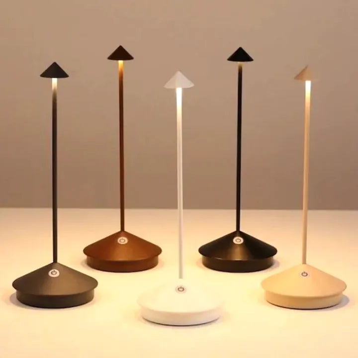 Lampe LED Portable Élégante - Design Actuel, Réglable, Étanche