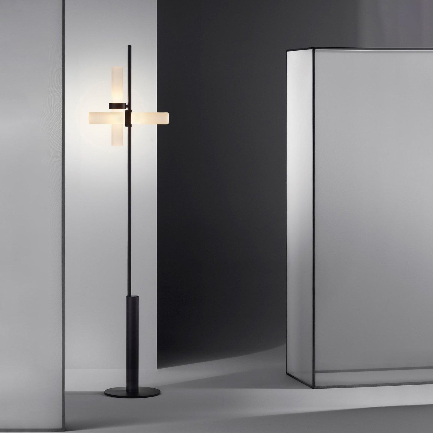 Lampe de Sol Élégante aux Lignes Pures