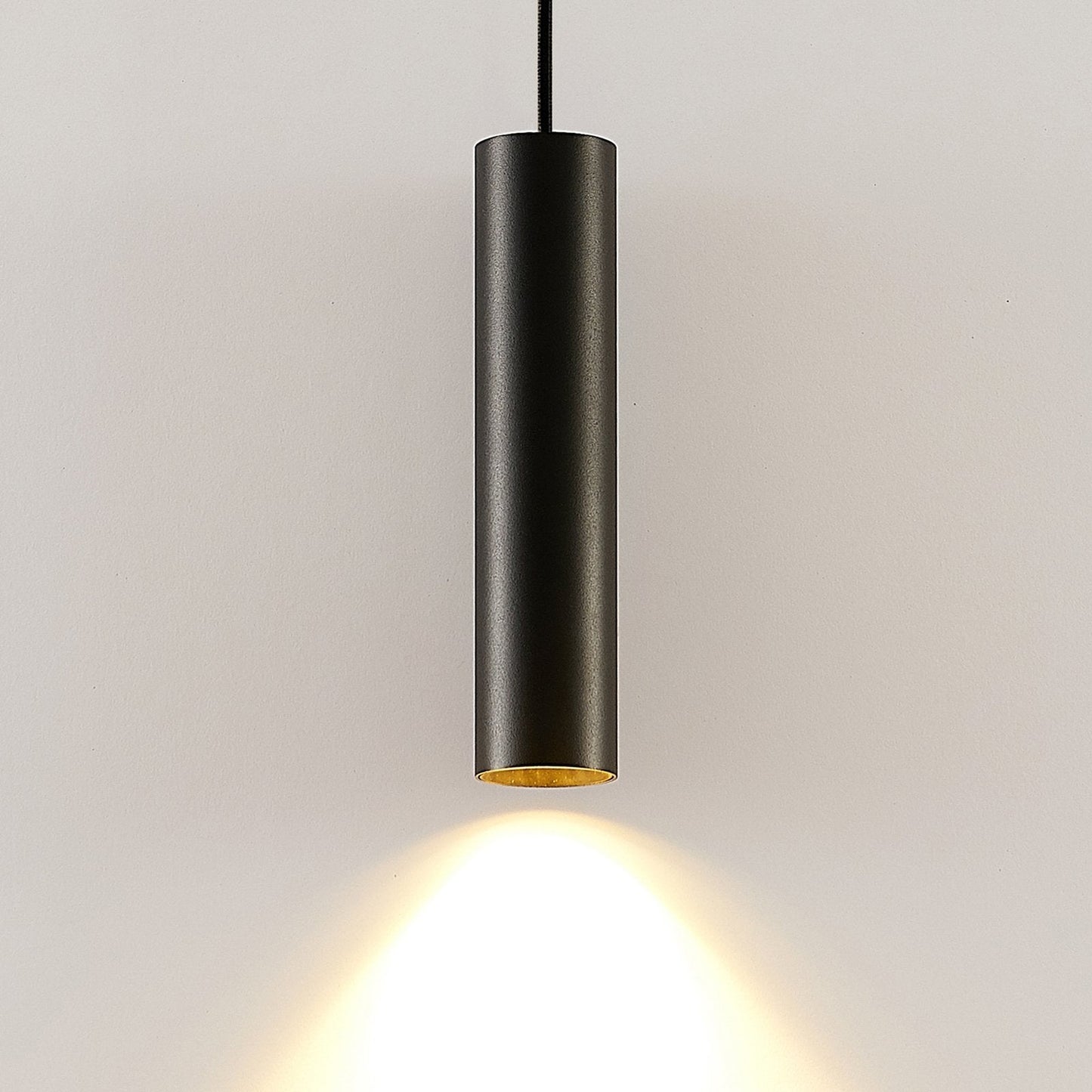 Lampe Suspendue Aluminium Noir Moderne - Foivo
