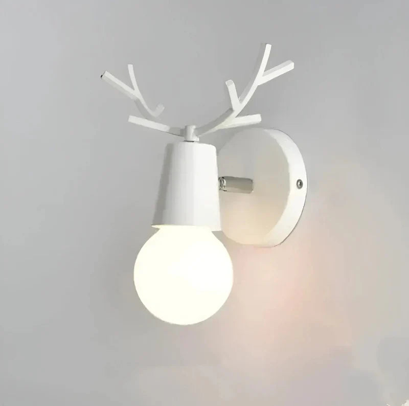 Lampe murale originale tête de cerf