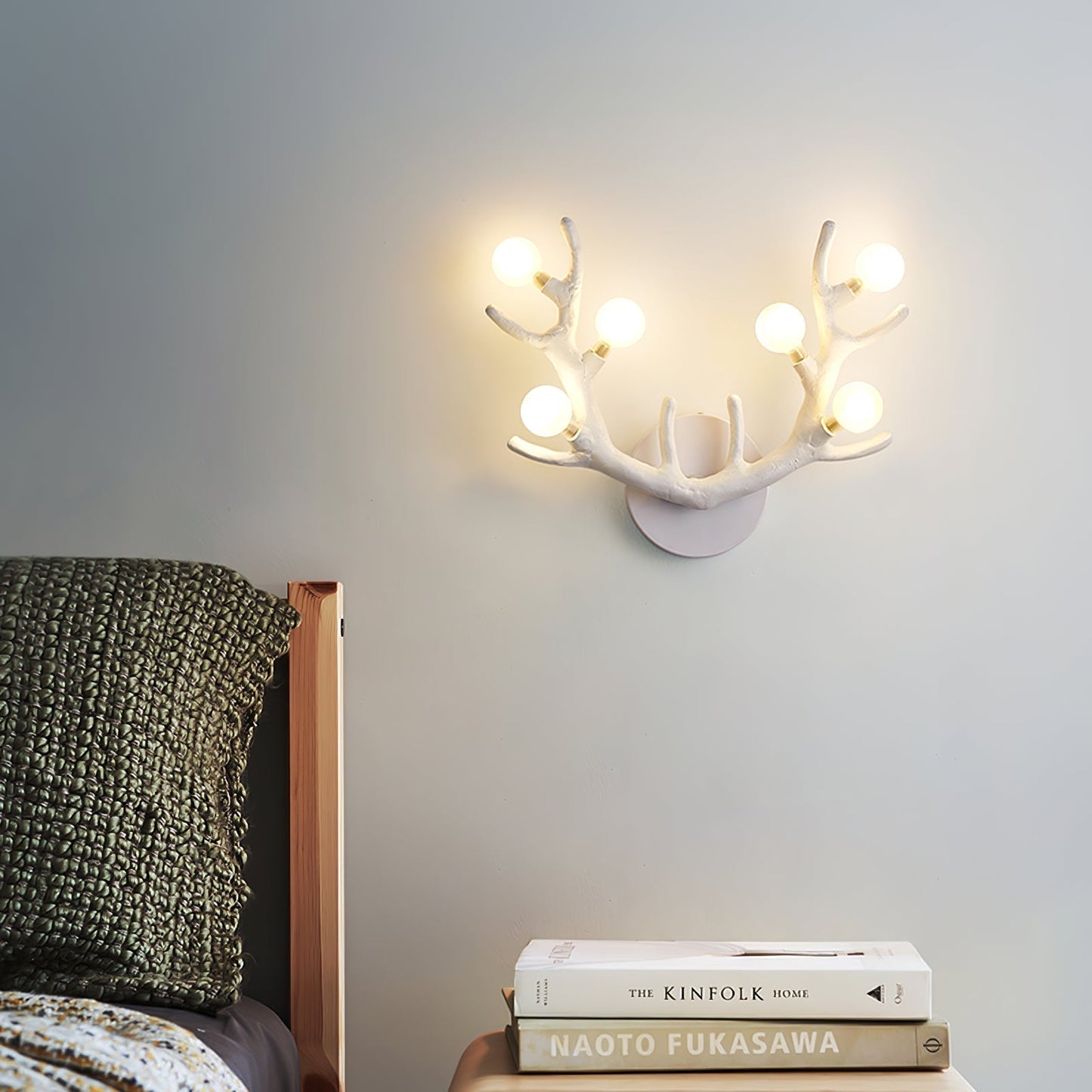 Lampe Murale en Bois de Cerf Élégant