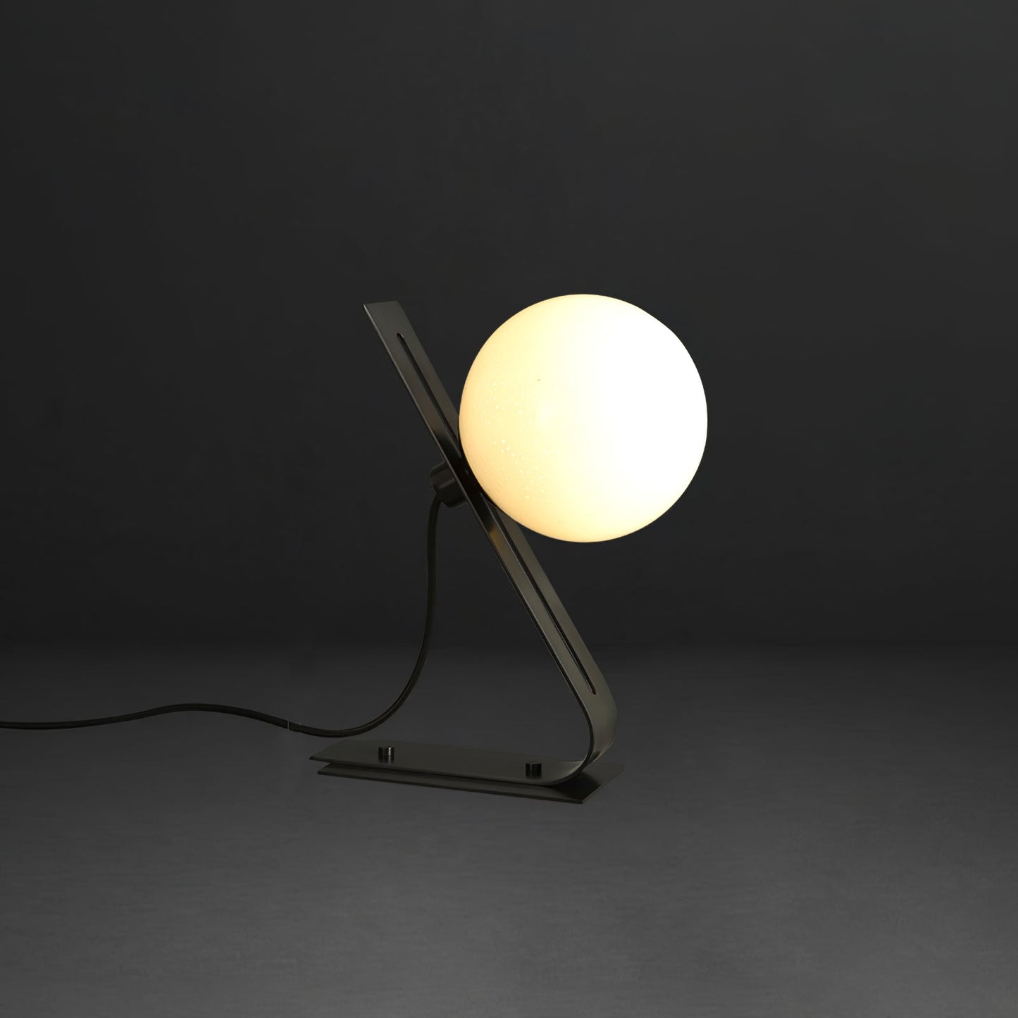 Lampe de Bureau Élégante en Métal et Verre