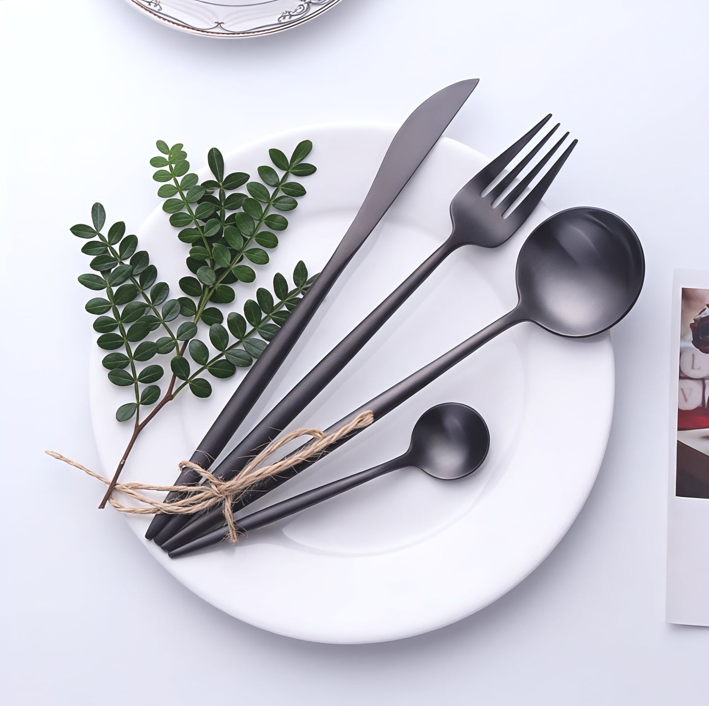 Ustensiles de Table Inoxydables Design Moderne