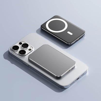 Banque d'alimentation portable à charge rapide magnétique 8