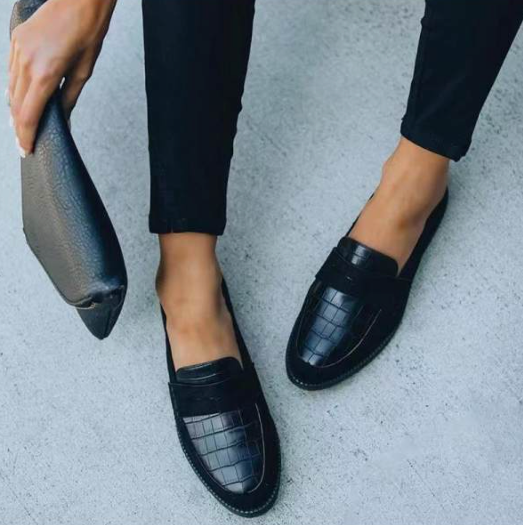 Mocassins Femmes Noir Brillant Pointu - BlxckFR