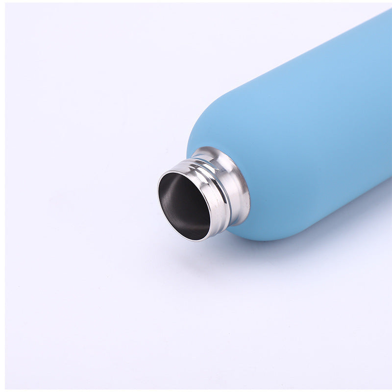 Bouteille Isotherme Femme Design Moderne 4