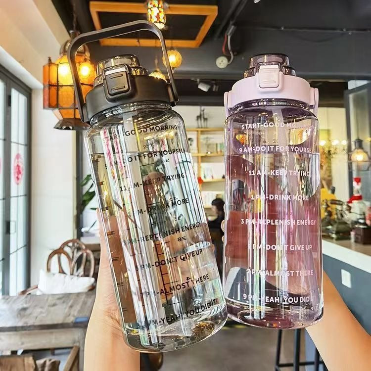 Bouteille d'Eau Pratique pour Femmes avec Poignée Ergonomique 2