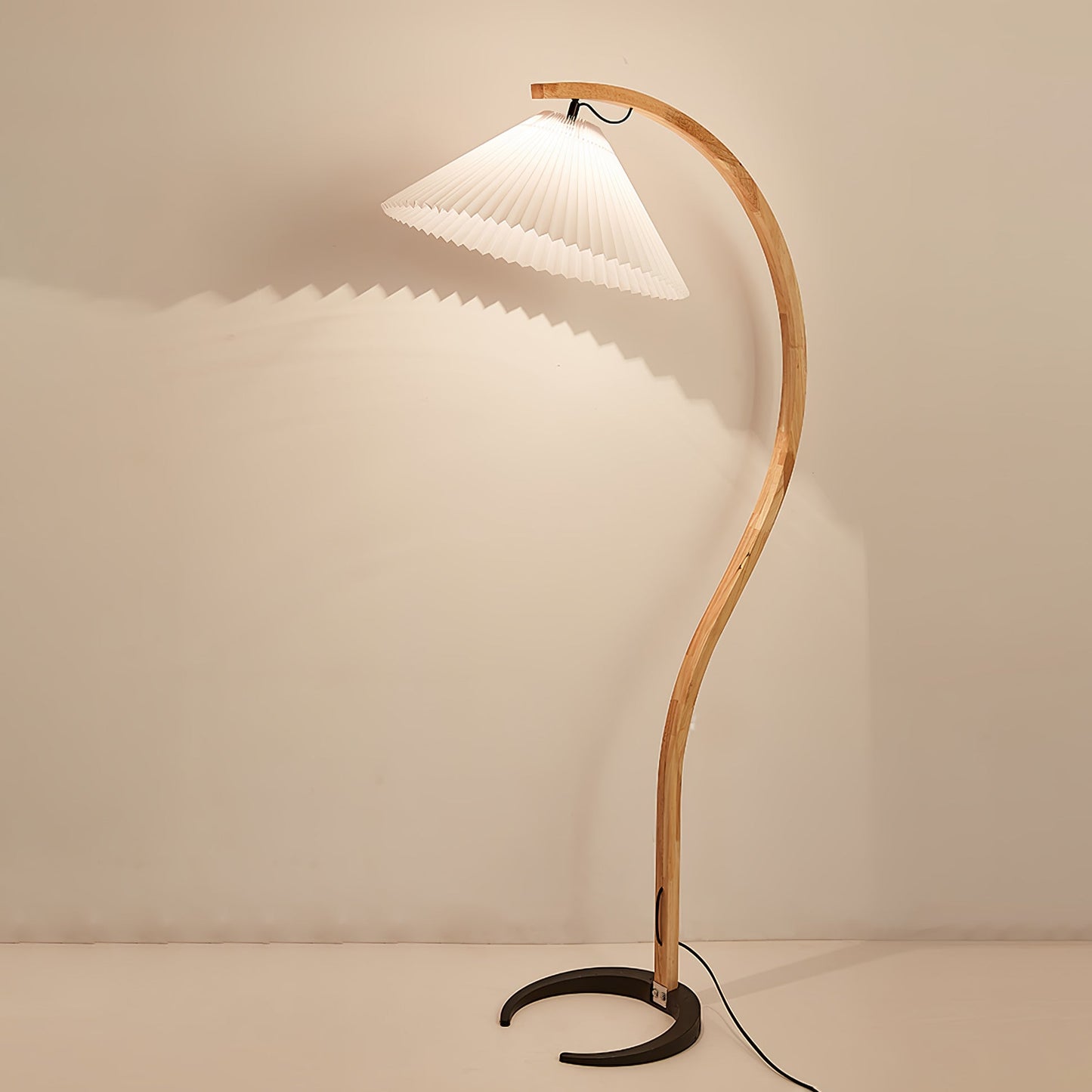 Lampe sur Pied Rétro Chic en Bois et Métal - Foivo