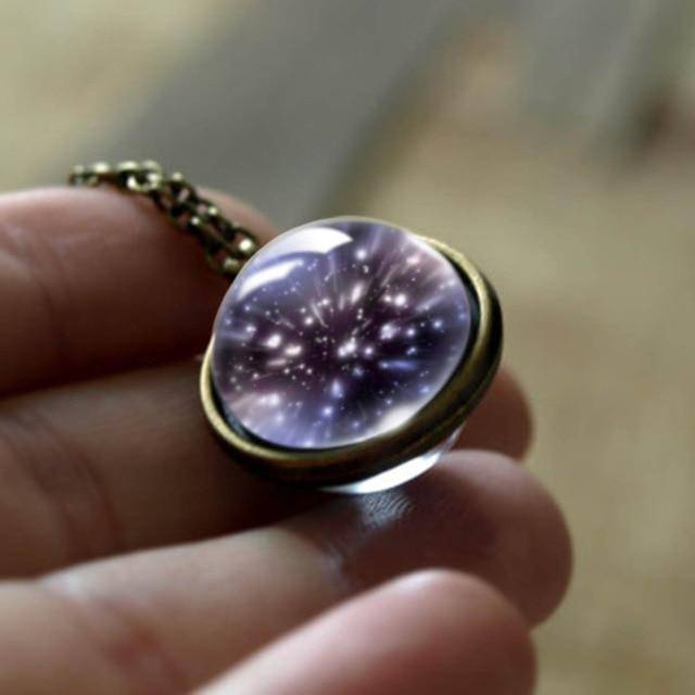 Collier Cosmique Étoilé pour les Amateurs d'Espace