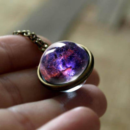 Collier Cosmique Étoilé pour les Amateurs d'Espace