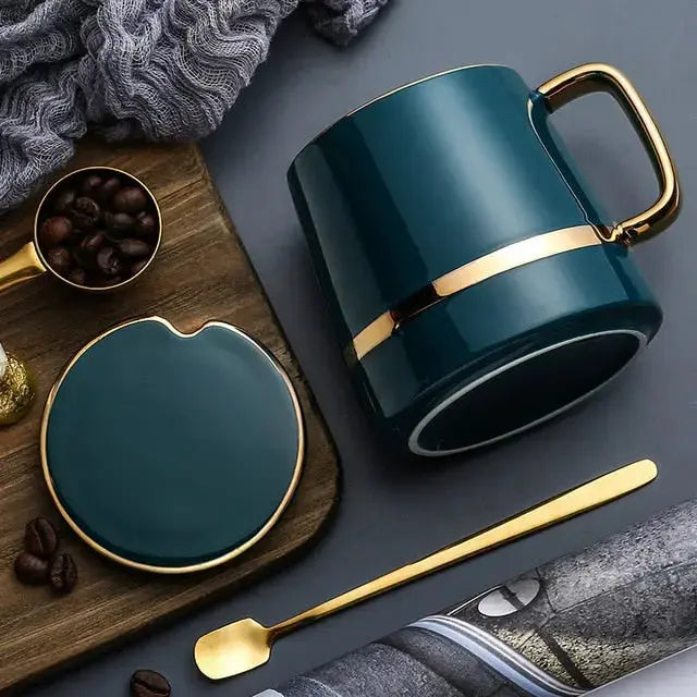 Tasse en Céramique Élégante Dorée