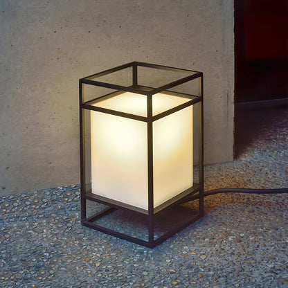 Lampe Exterieur Robuste et Élégante