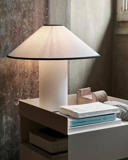 Lampe de Bureau Design et Raffinée | Éclairage Doux et Décor Élégant