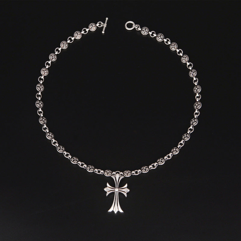 Collier Pendentif Croix Gothique Unisexe 1