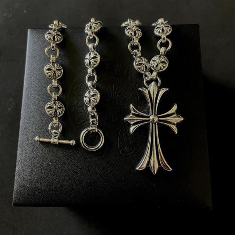 Collier Pendentif Croix Gothique Unisexe 3