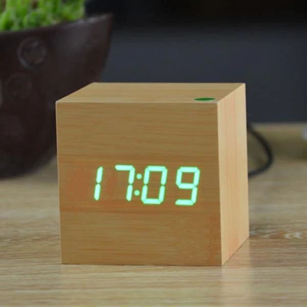 Horloge de Bureau Élégante et Compacte
