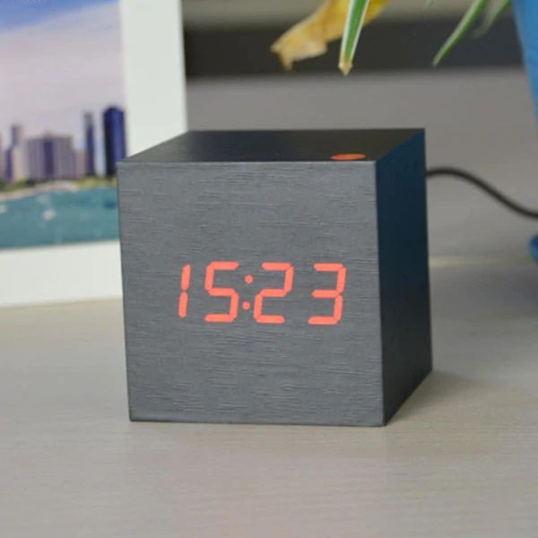Horloge Bureau Moderne et Précise