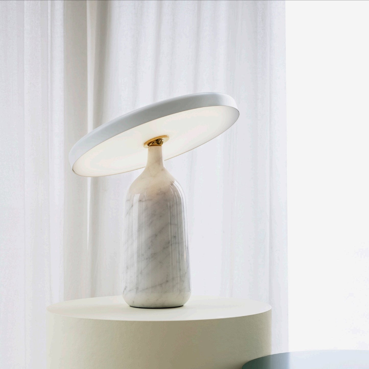 Lampe de Bureau Chic en Pierre | Éclairage Élégant et Chauffe