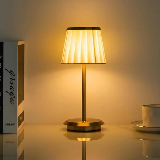 Lampe de Table LED Design et Rechargeable - blxckfr