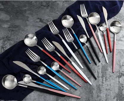 Ensemble de Couverts 24 Pièces Design Chic 7
