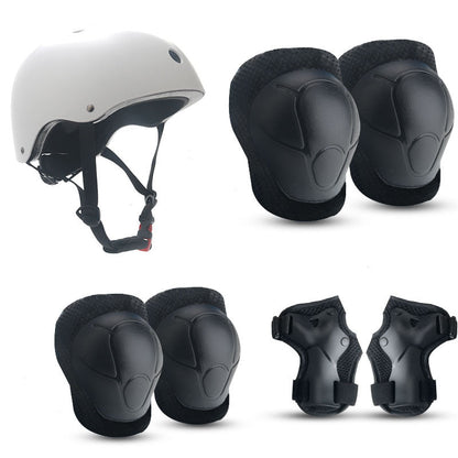 Ensemble de protection enfant avec casque et accessoires colorés 5