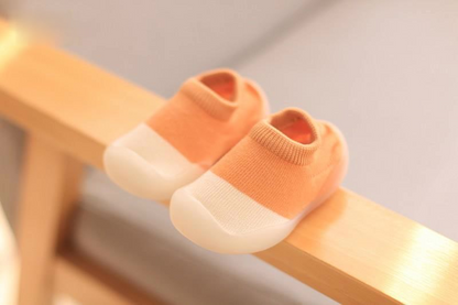 Chaussons de Marche Bébé Fille - Doux et Antidérapant pour Premiers Pas