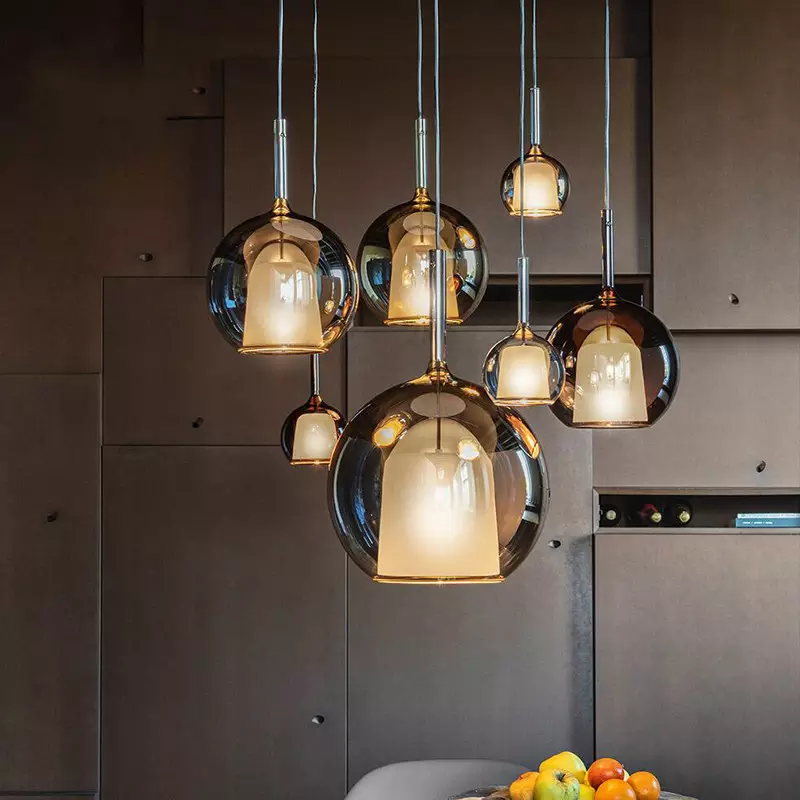 Lampe Plafond Moderne et Épurée