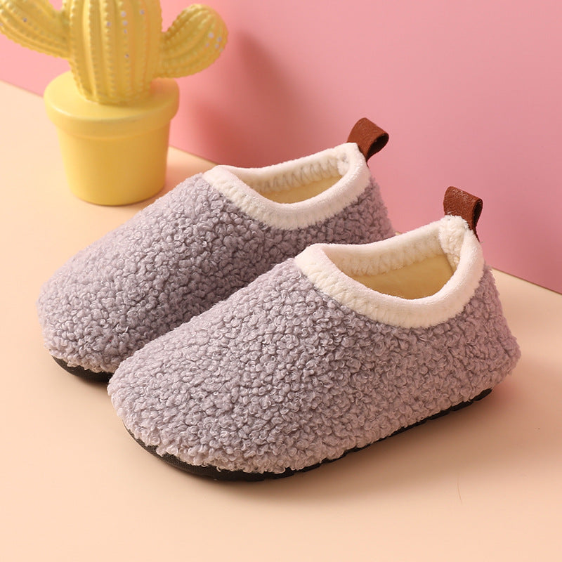 Chaussons doux antidérapants pour enfant en intérieur