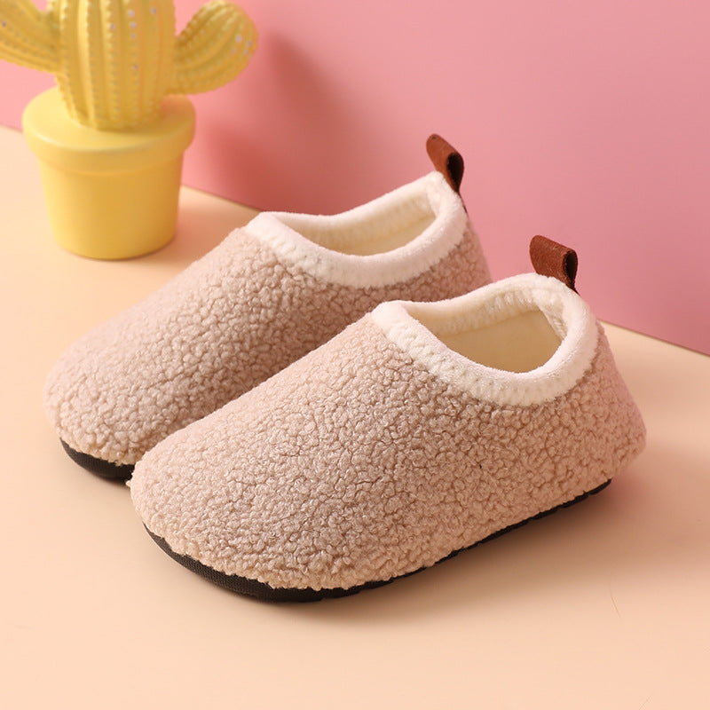 Chaussons doux antidérapants pour enfant en intérieur