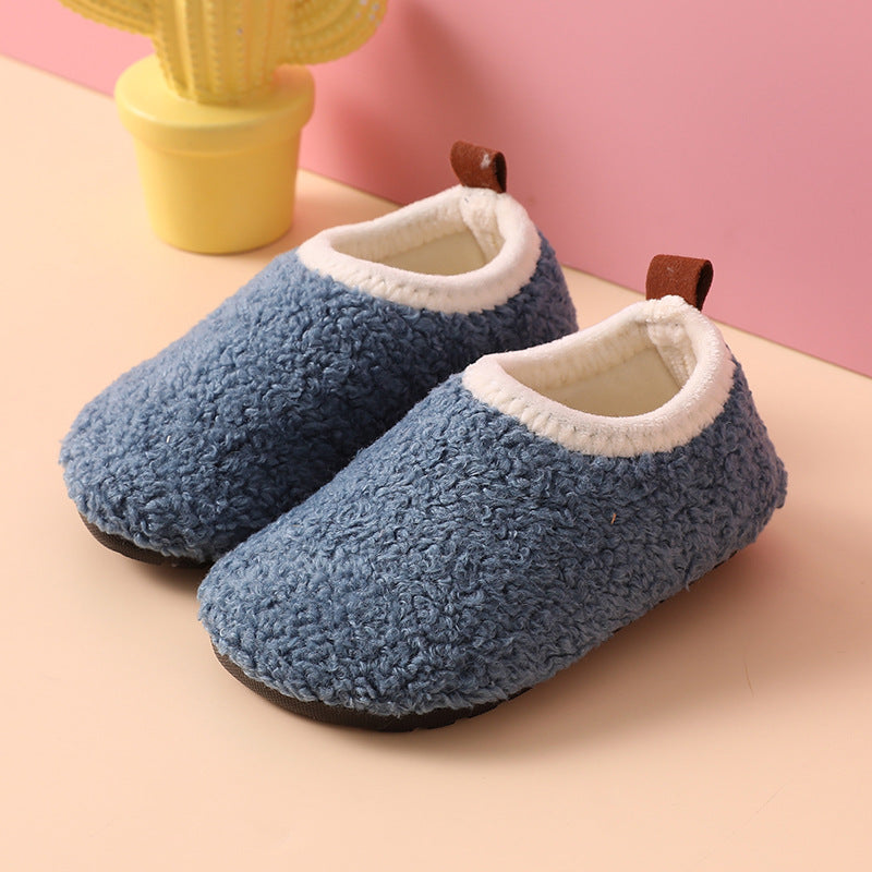 Chaussons doux antidérapants pour enfant en intérieur