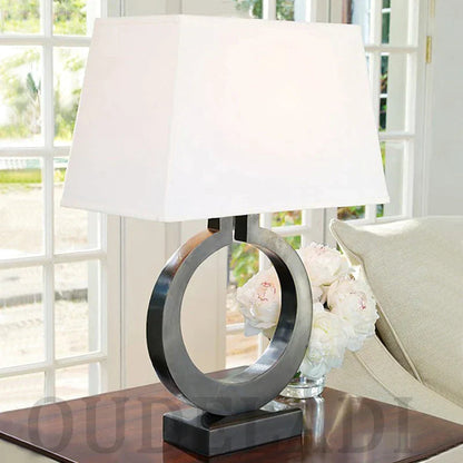 Lampe de Table Moderne pour Villa 1